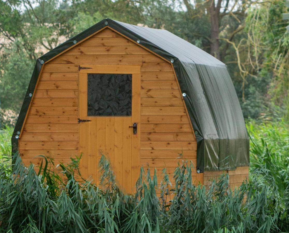 Готель Rum Bridge "Patsy'S" Family Glamping Pod Clare Екстер'єр фото